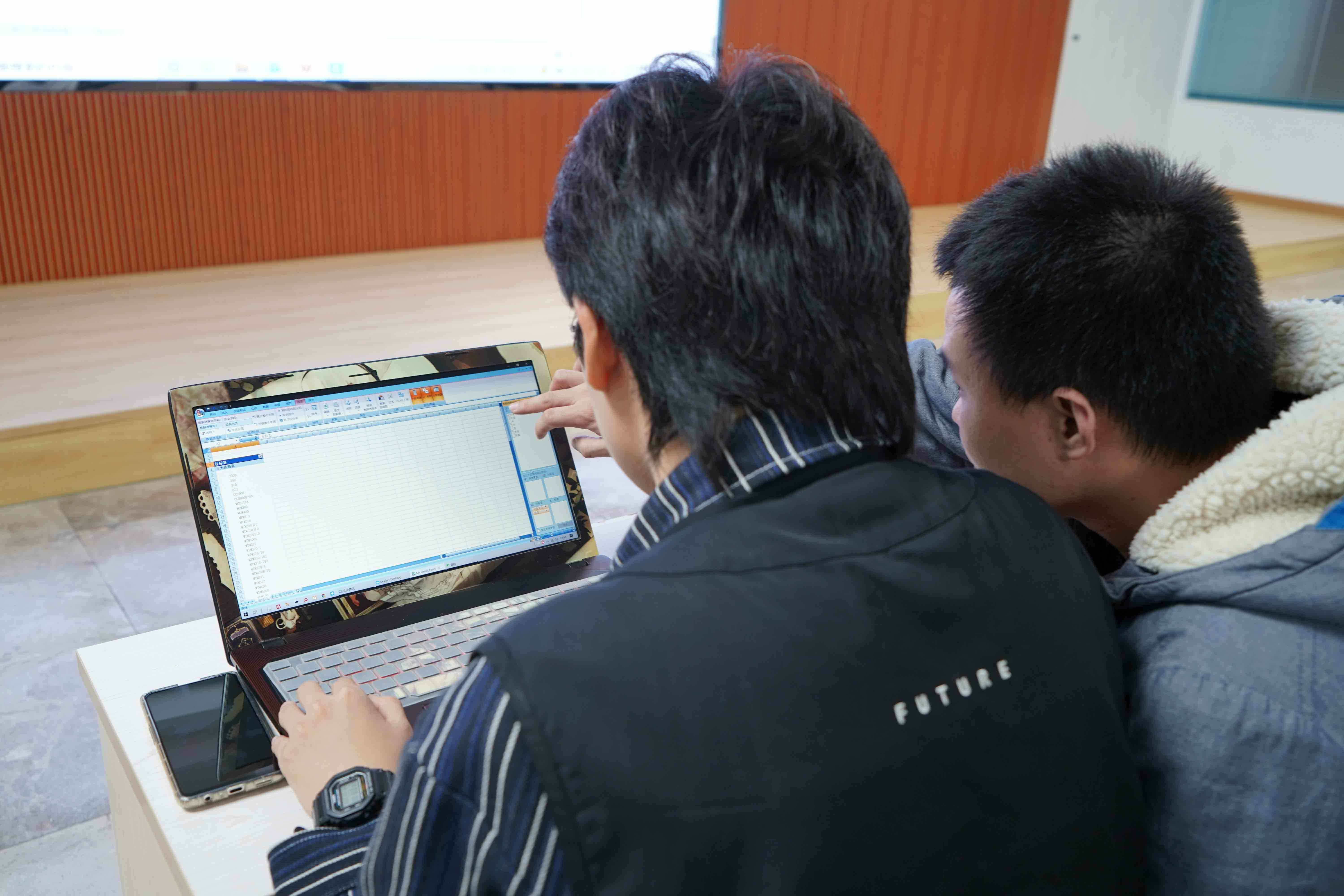 1637634451682568.jpg 1637634451682568.jpg